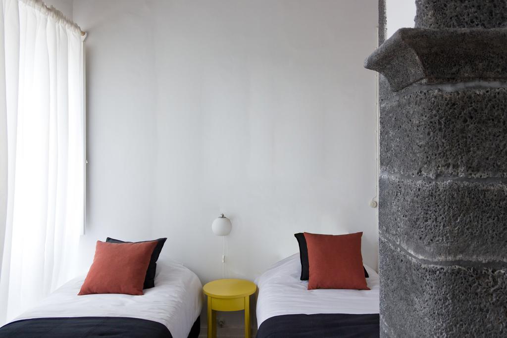 Azorean Urban Lodge Понта-Делгада Номер фото